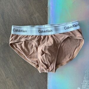 Calvin Klein Men’s Beige Briefs size Medium